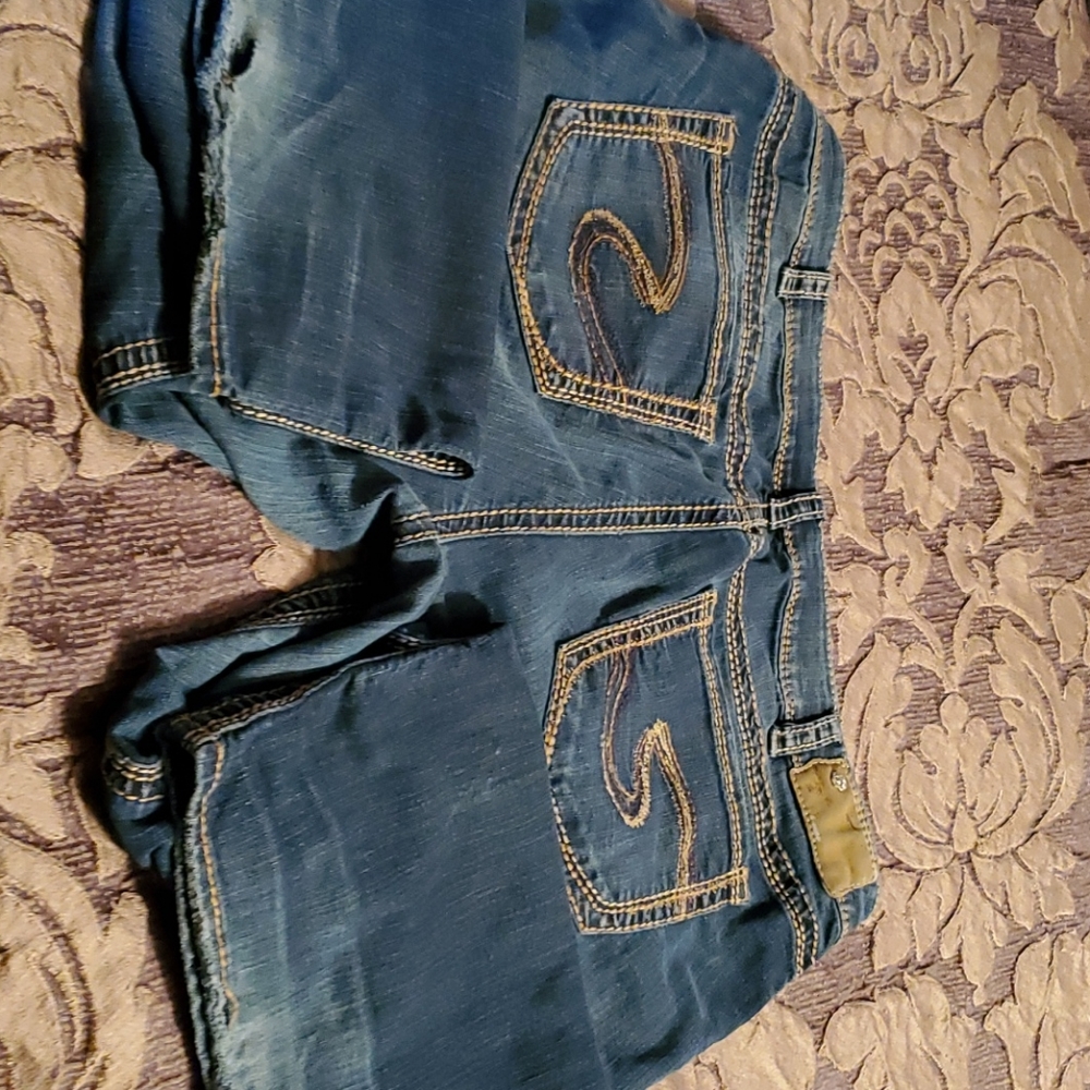 Size 16 Silver Suki's